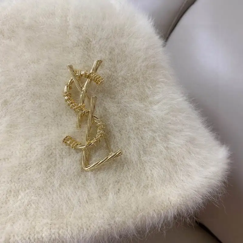 YSL Brooch 9lyr10 (2)